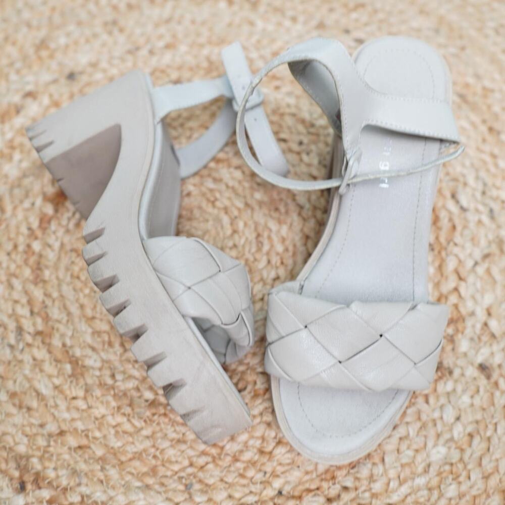 Madden Girl Lug Sole Platform Sandals 8.5